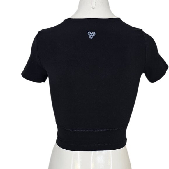 Aritzia TNAction Buttersoft Cropped Short Sleeve Tee, Black, Size 2XS - Picture 3 of 7